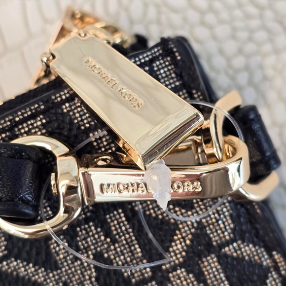 Michael Kors Women's Logo Stripe Continental Set Travel Double Top Zip Wallet - Picture 5 of 15